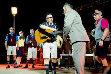  La Murgota de Telde estrena con éxito en Gáldar su espectáculo 'Los chicos del coro'/TA.